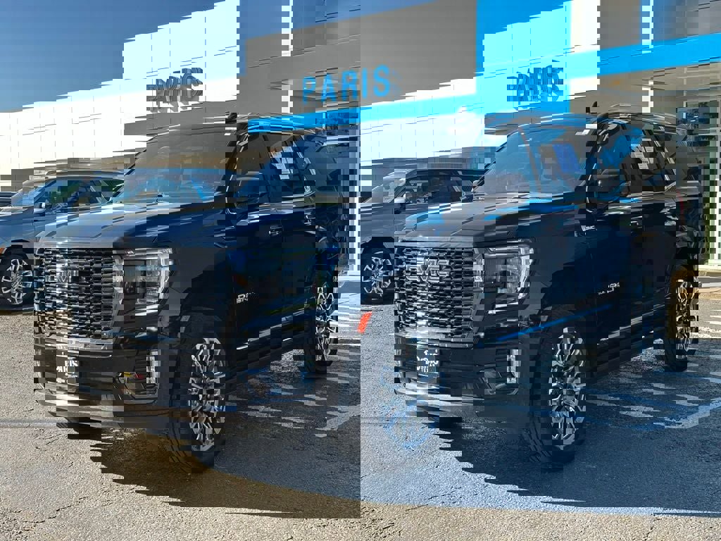 Used 2023 GMC Yukon Denali Ultimate image 3