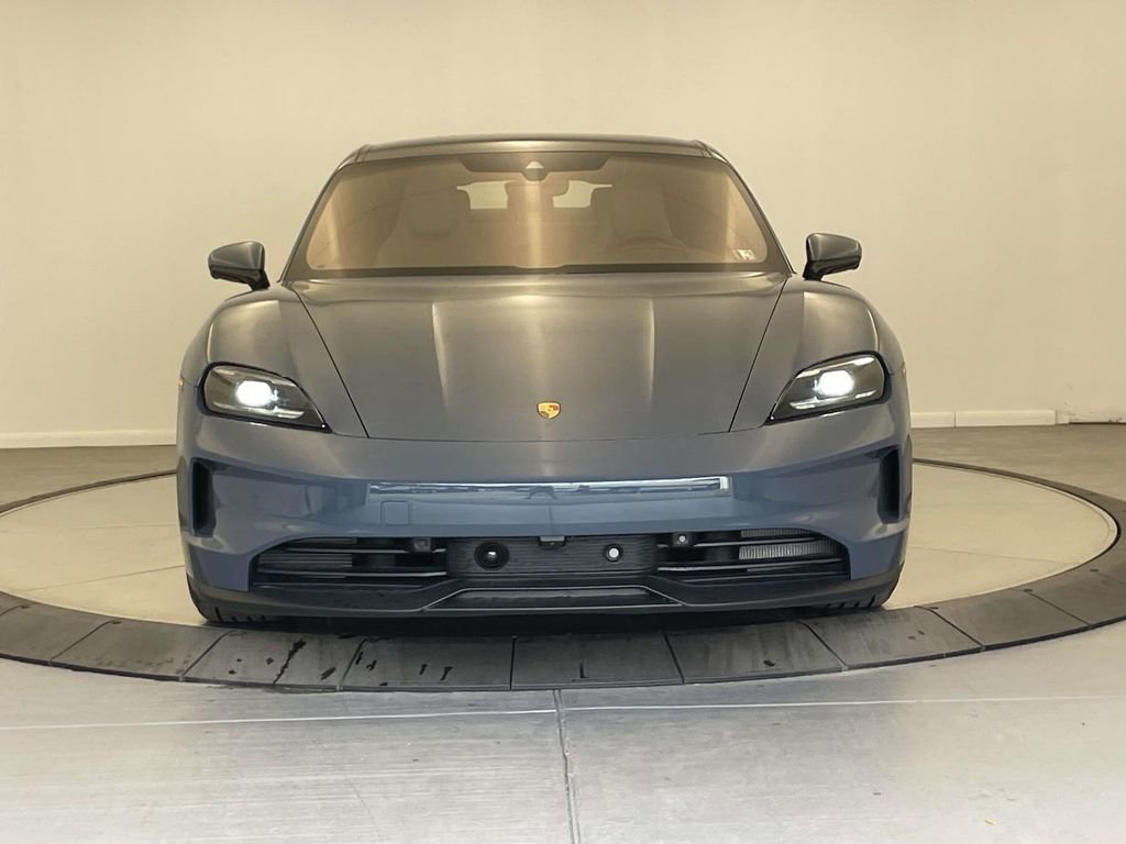 New 2025 Porsche Taycan image 10