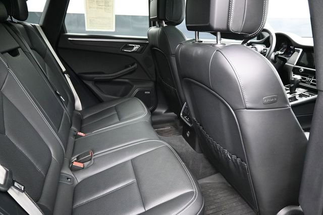 Used 2022 Porsche Macan GTS AWD/4WD image 17