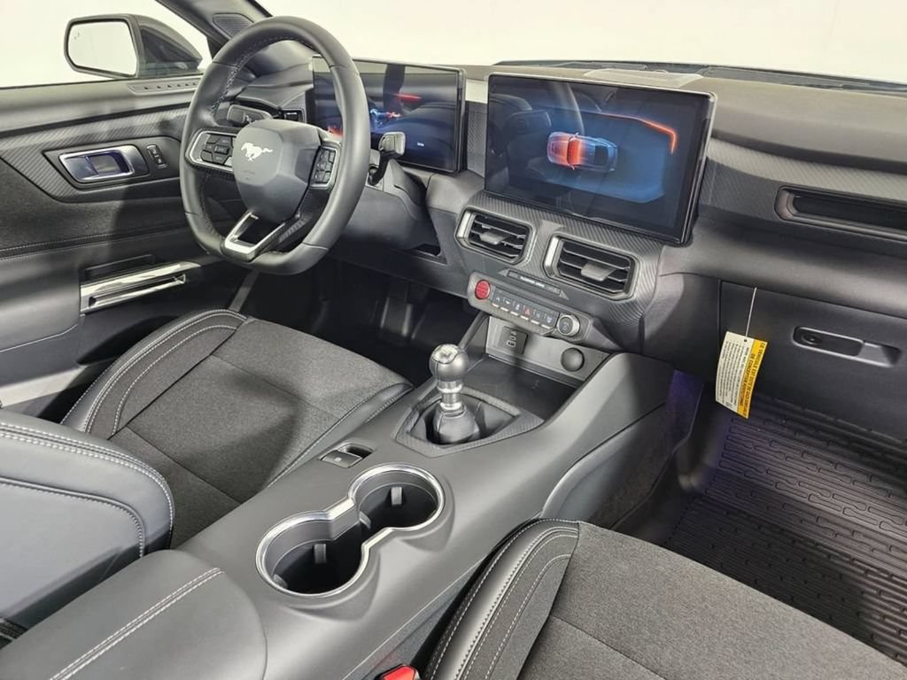 Used 2025 Ford Mustang GT RWD image 11