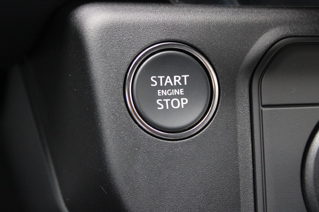 New 2026 Land Rover Defender 110 X-Dynamic SE AWD/4WD image 16