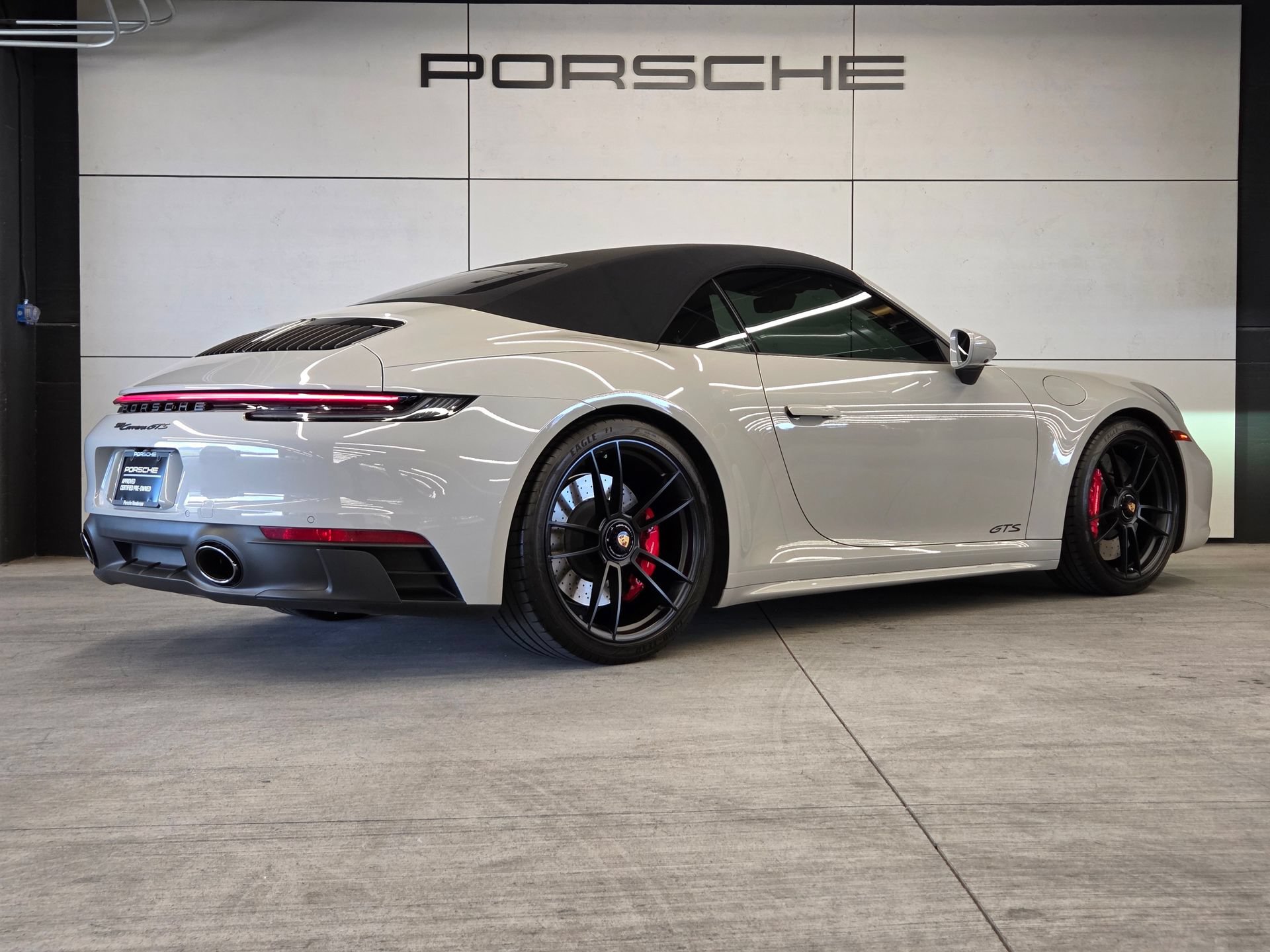 Certified 2022 Porsche 911 Carrera GTS RWD image 6