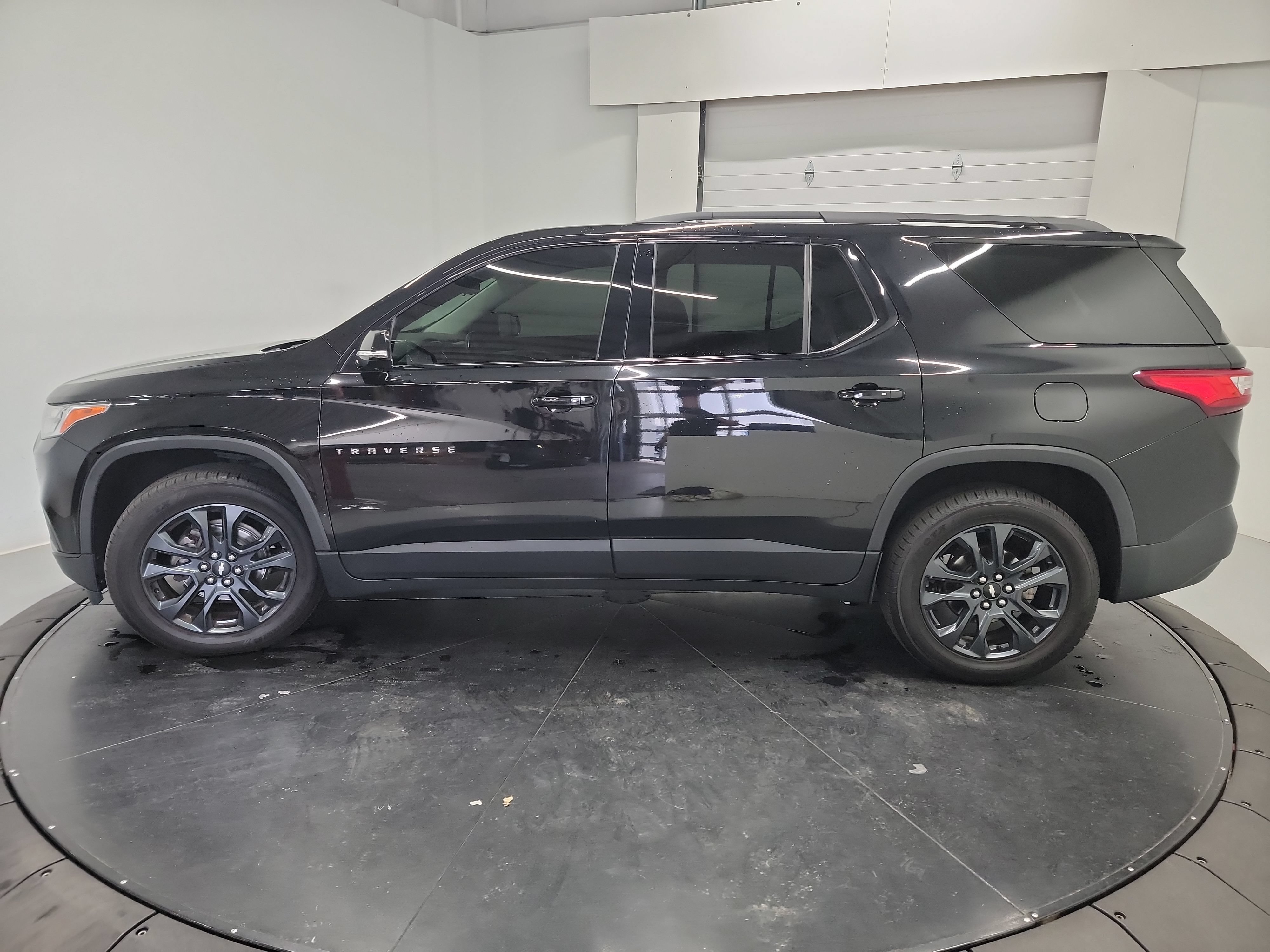 Used 2020 Chevrolet Traverse RS FWD image 4
