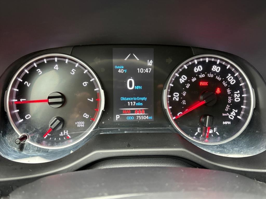 Used 2021 Toyota RAV4 XLE image 10