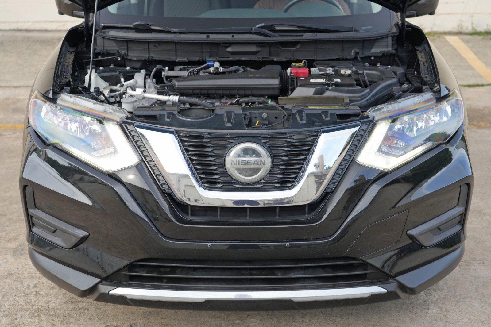 Used 2019 Nissan Rogue SV w/ Premium Package FWD image 7