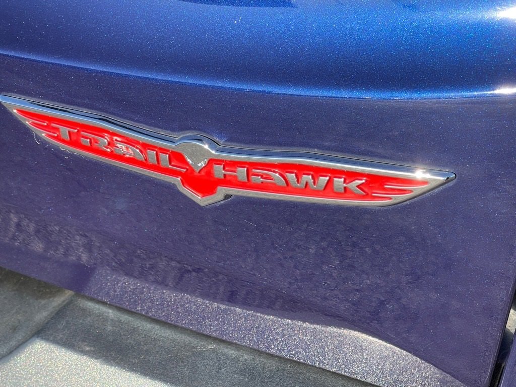 Used 2016 Jeep Renegade Trailhawk w/ Premium Trailhawk Package image 28