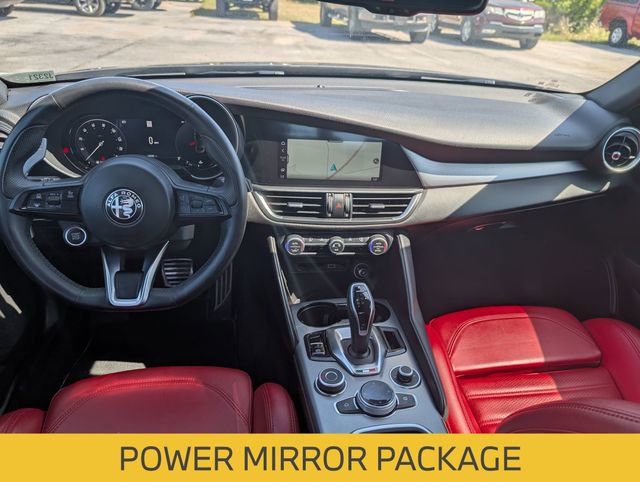 Used 2024 Alfa Romeo Giulia Veloce AWD/4WD image 25
