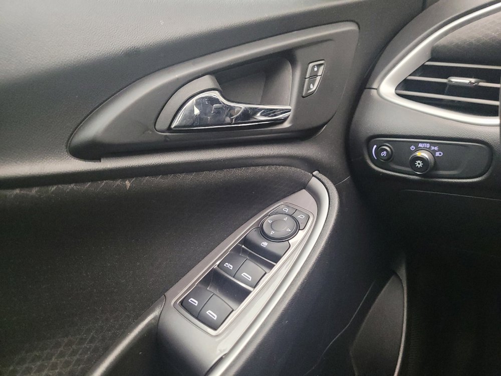 Used 2023 Chevrolet Malibu LT image 27