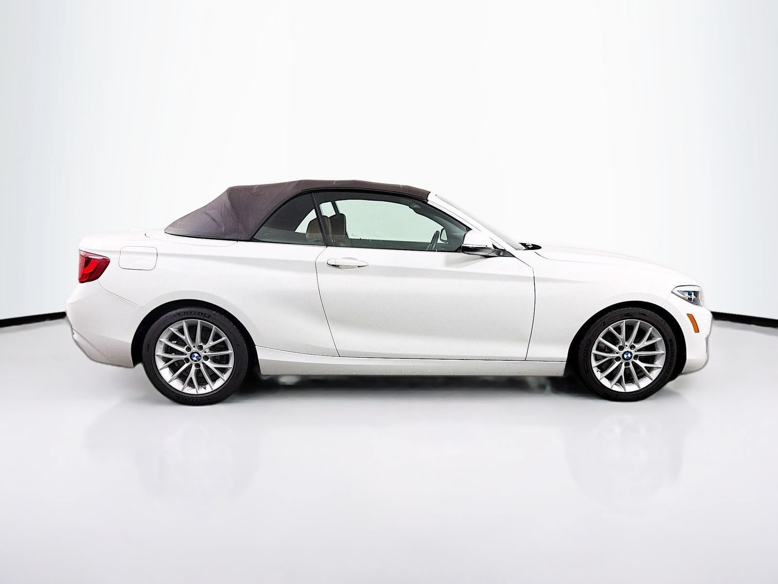 Used 2015 BMW 228i xDrive Convertible AWD/4WD image 16