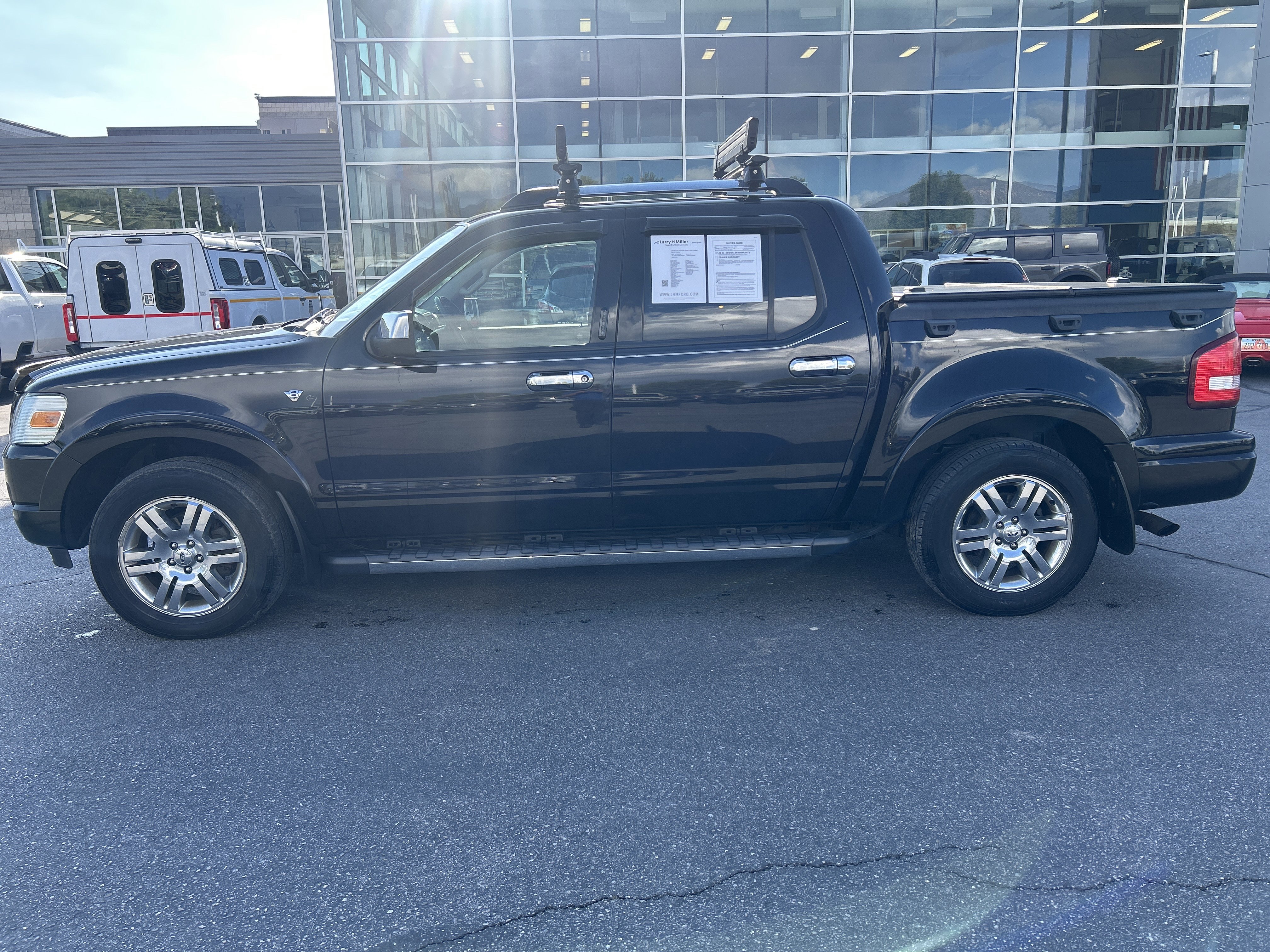 Used 2008 Ford Explorer Sport Trac Limited AWD/4WD image 2