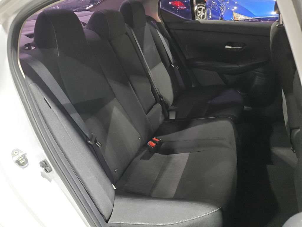 Used 2022 Nissan Sentra SV FWD image 19