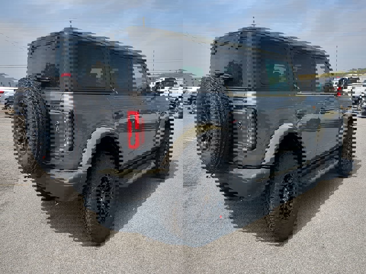 New 2026 Ford Bronco Badlands image 3