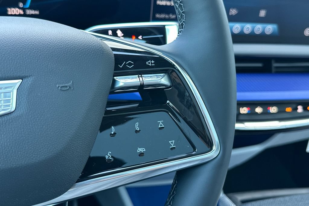 New 2027 Cadillac Optiq Luxury RWD image 27