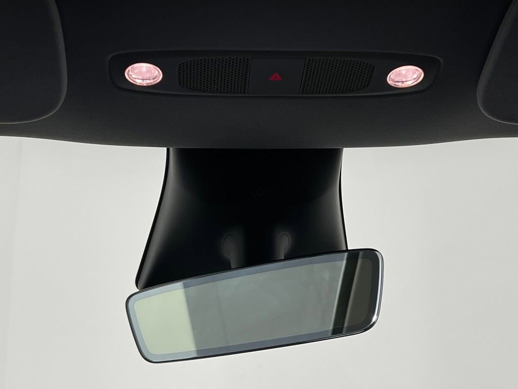 Used 2023 Tesla Model Y Long Range image 23