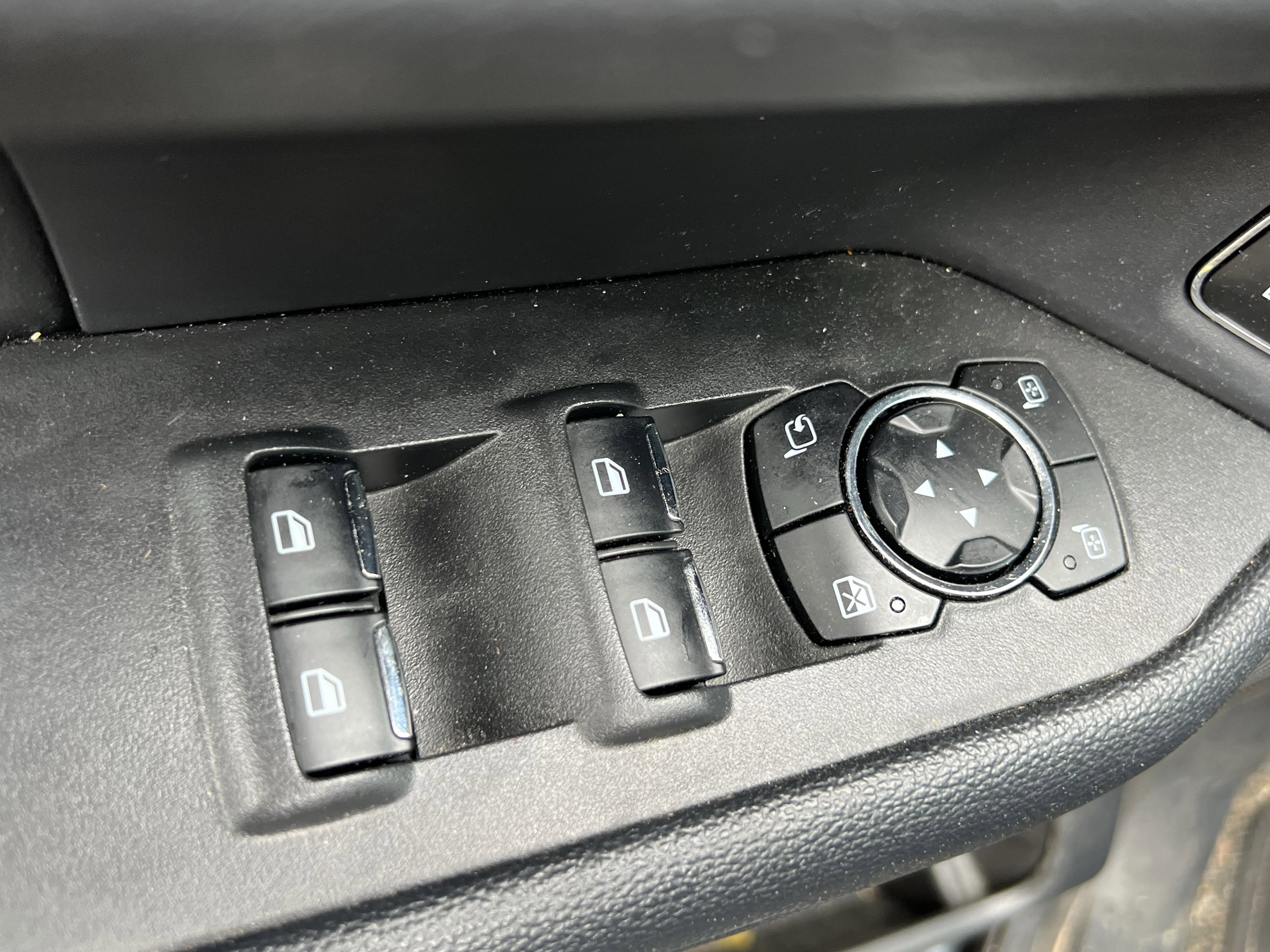 Used 2024 Ford Expedition Limited AWD/4WD image 15