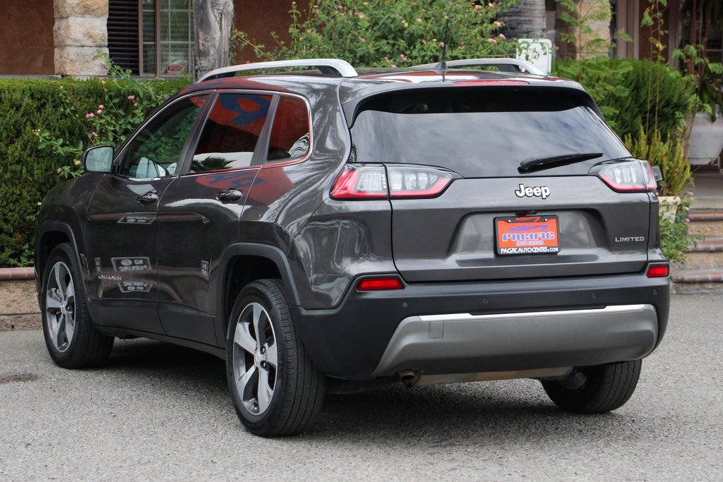 Used 2020 Jeep Cherokee Limited image 6