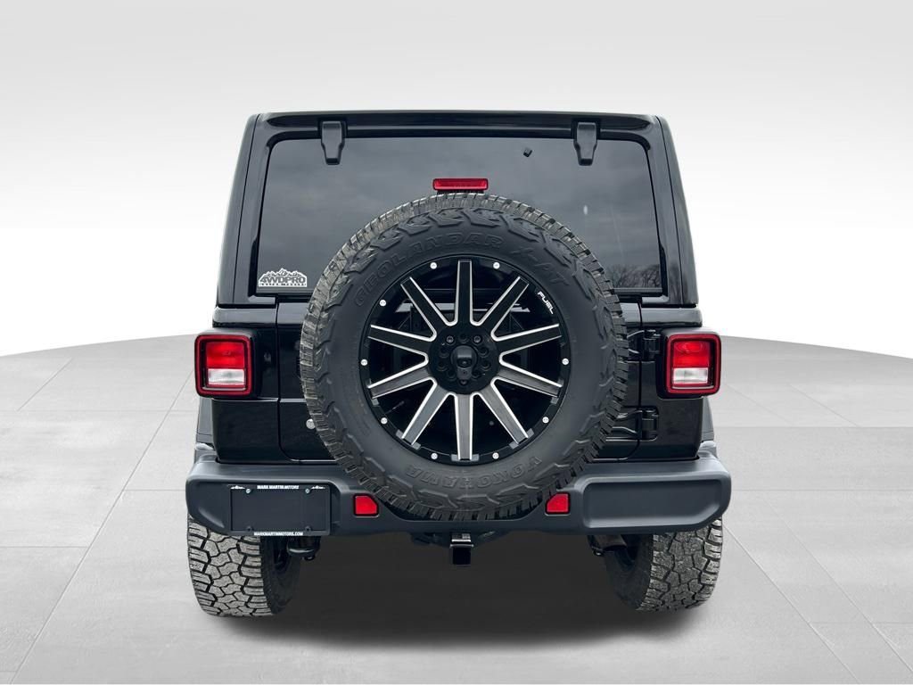 Used 2020 Jeep Wrangler Unlimited Sahara w/ Uconnect 4C Nav & Sound Group image 16