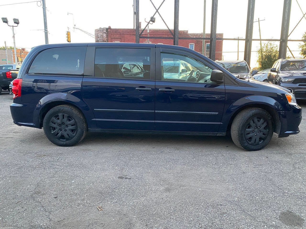 Used 2014 Dodge Grand Caravan American Value Package FWD image 6