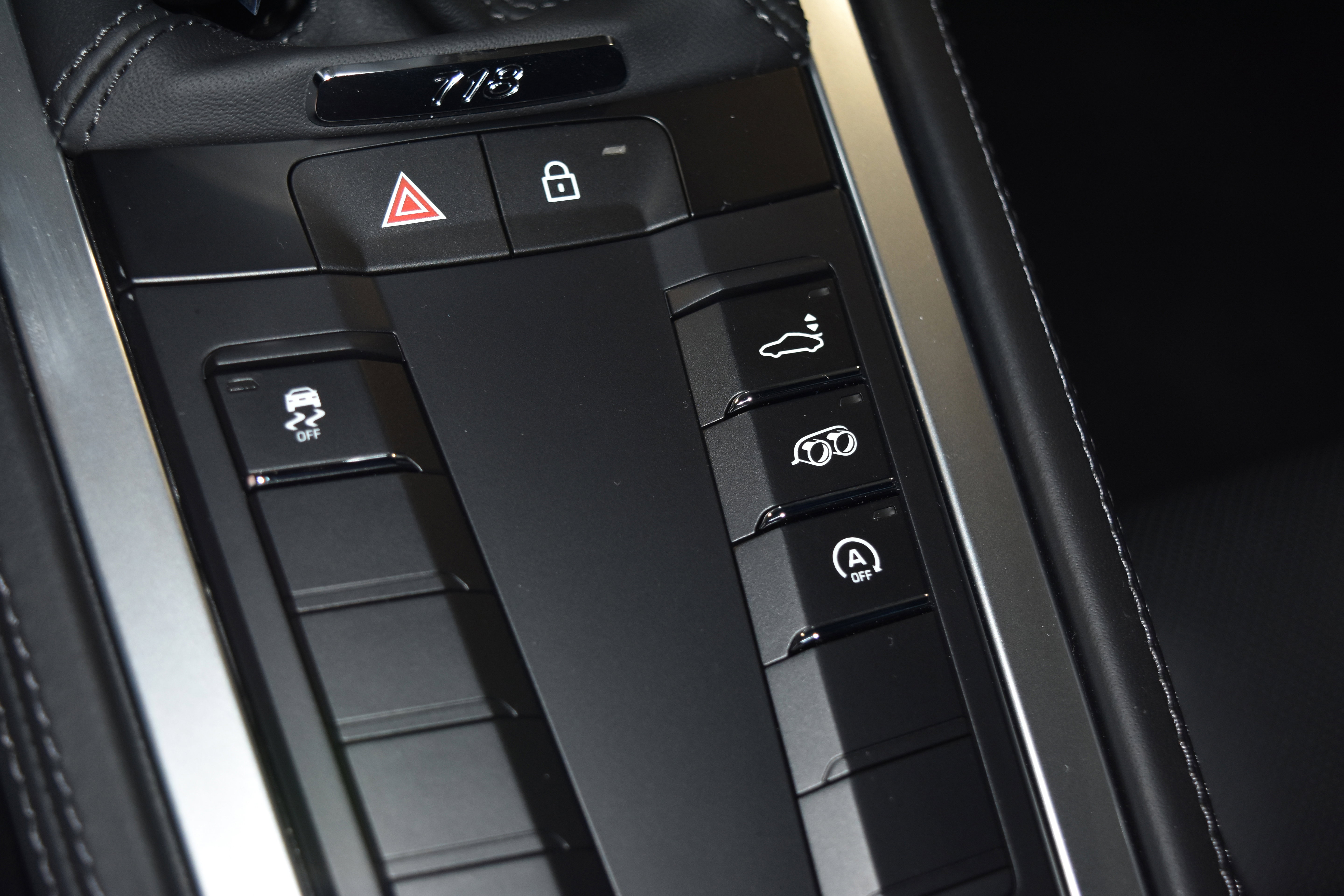 New 2025 Porsche 718 Cayman image 14