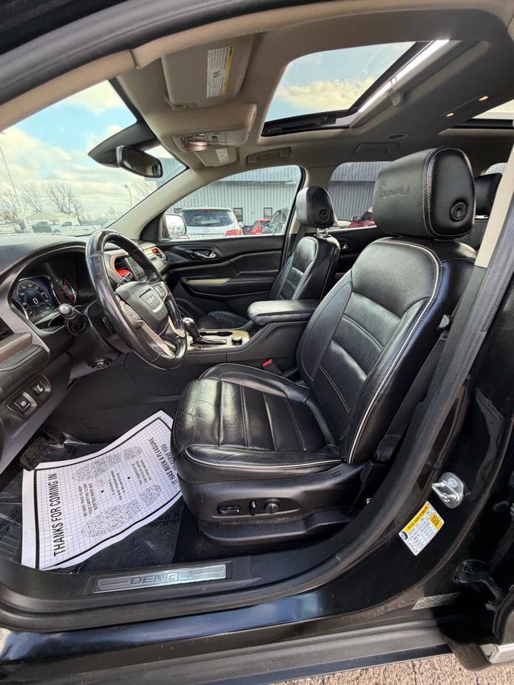 Used 2018 GMC Acadia Denali w/ Technology Package image 21