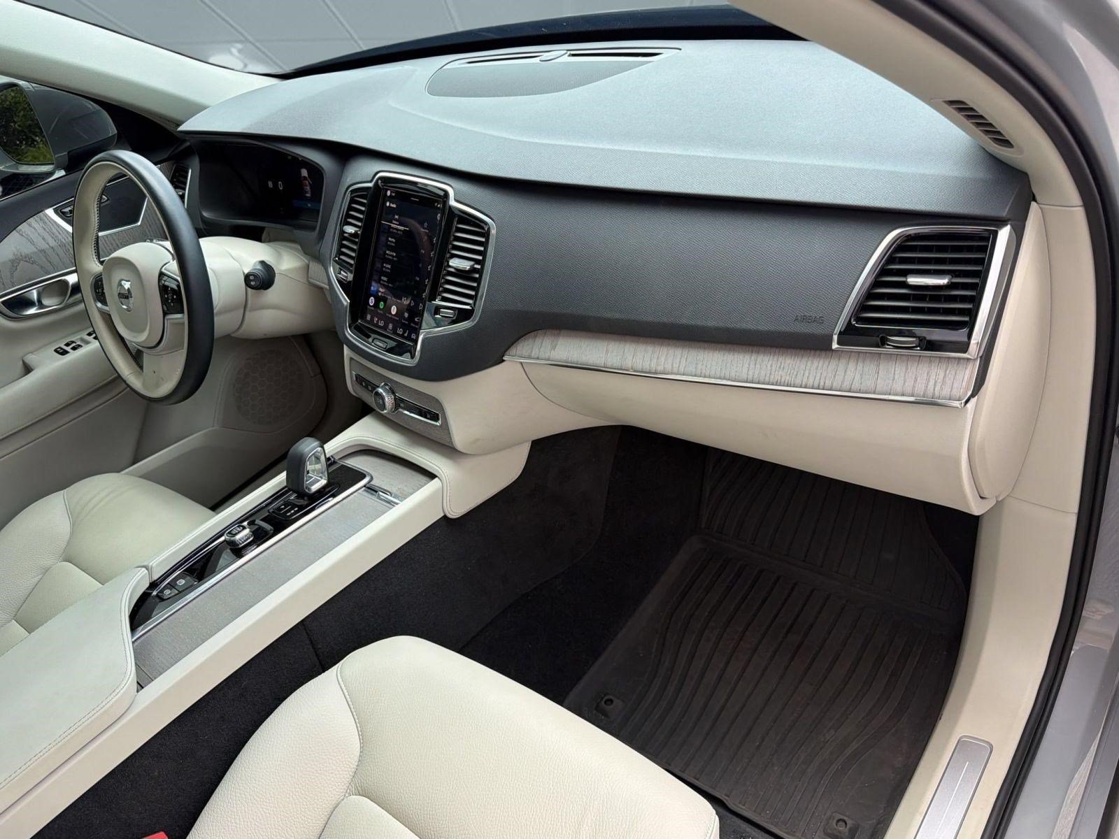 Certified 2024 Volvo XC90 T8 Plus w/ Protection Package Premier AWD/4WD image 31