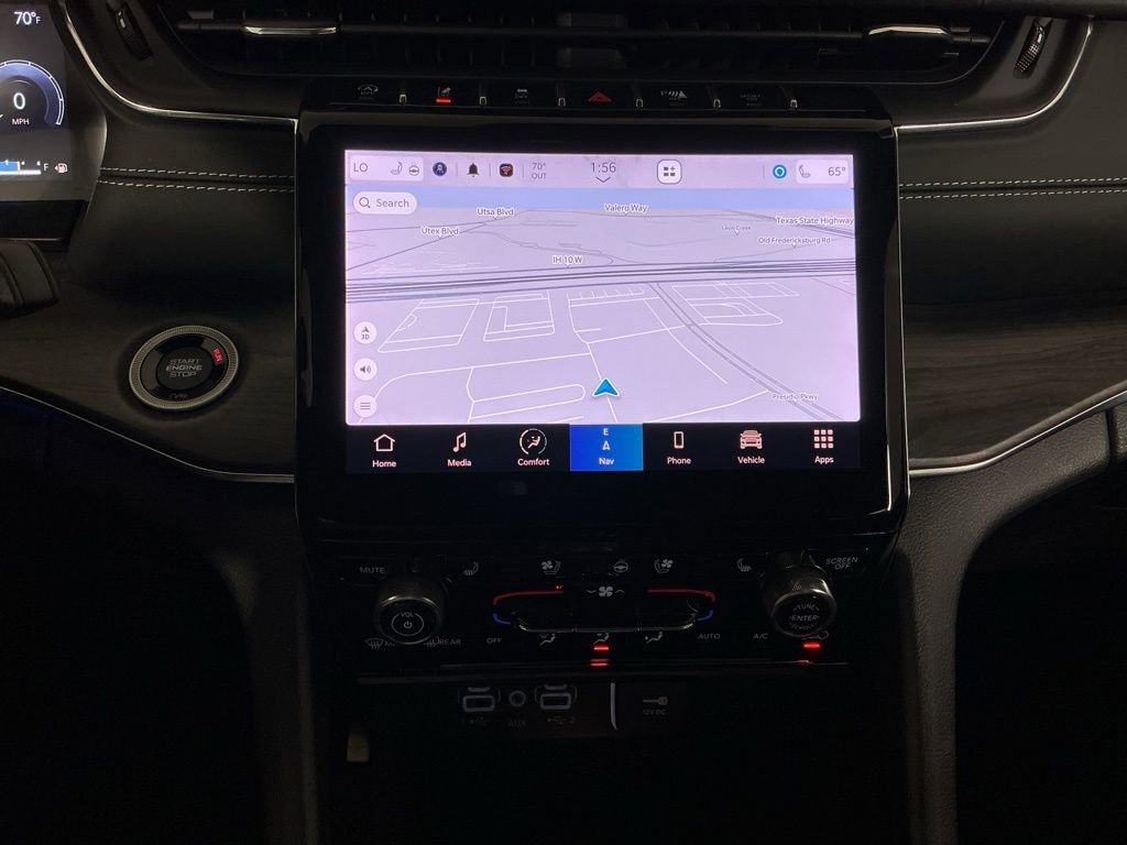 Used 2022 Jeep Grand Cherokee Overland image 12