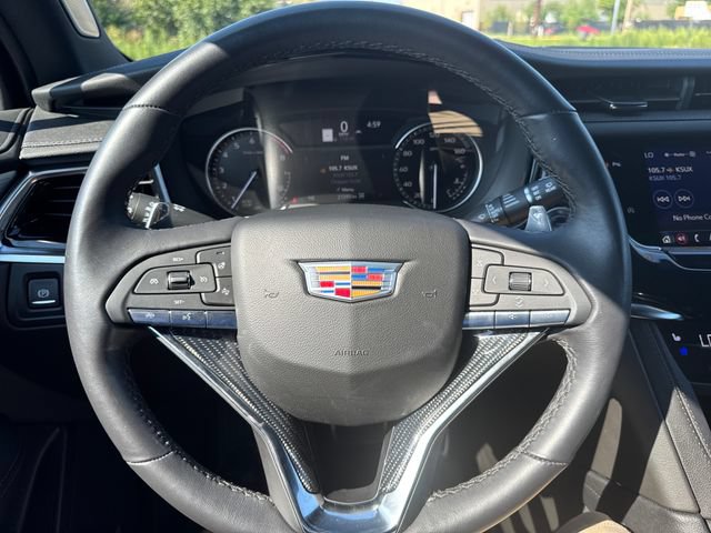 Used 2024 Cadillac XT6 Sport w/ LPO, Floor Liner Package AWD/4WD image 15