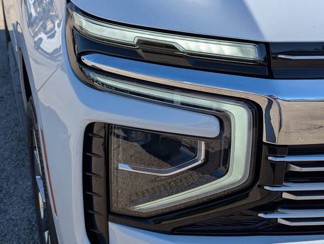 New 2026 Chevrolet Suburban Premier image 16