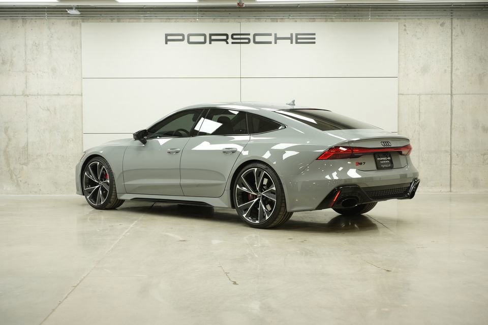 Used 2023 Audi RS 7 Sportback AWD/4WD image 3