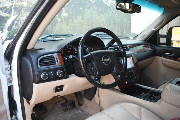 Used 2008 Chevrolet Silverado 2500 LTZ w/ Safety Package AWD/4WD image 14