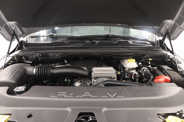 New 2026 RAM 1500 4x4 Crew Cab image 21