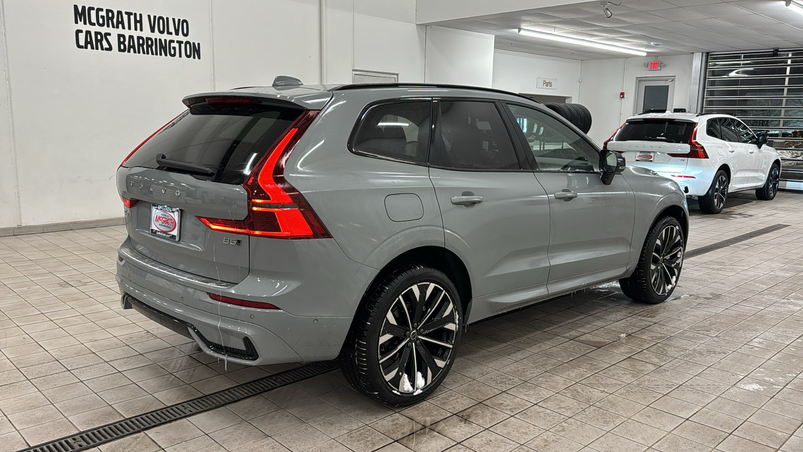 New 2026 Volvo XC60 B5 Ultra w/ Protection Package Premier AWD/4WD image 5