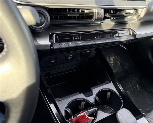 Used 2024 Toyota Prius LE image 16