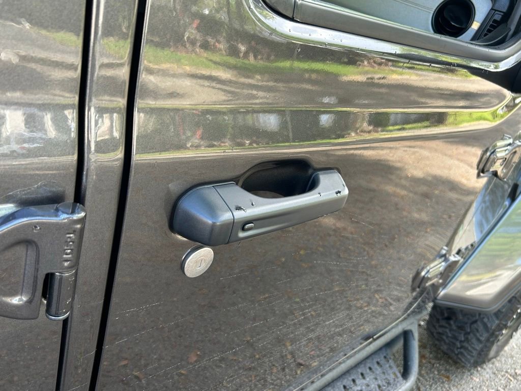 Certified 2025 Jeep Gladiator Willys image 28