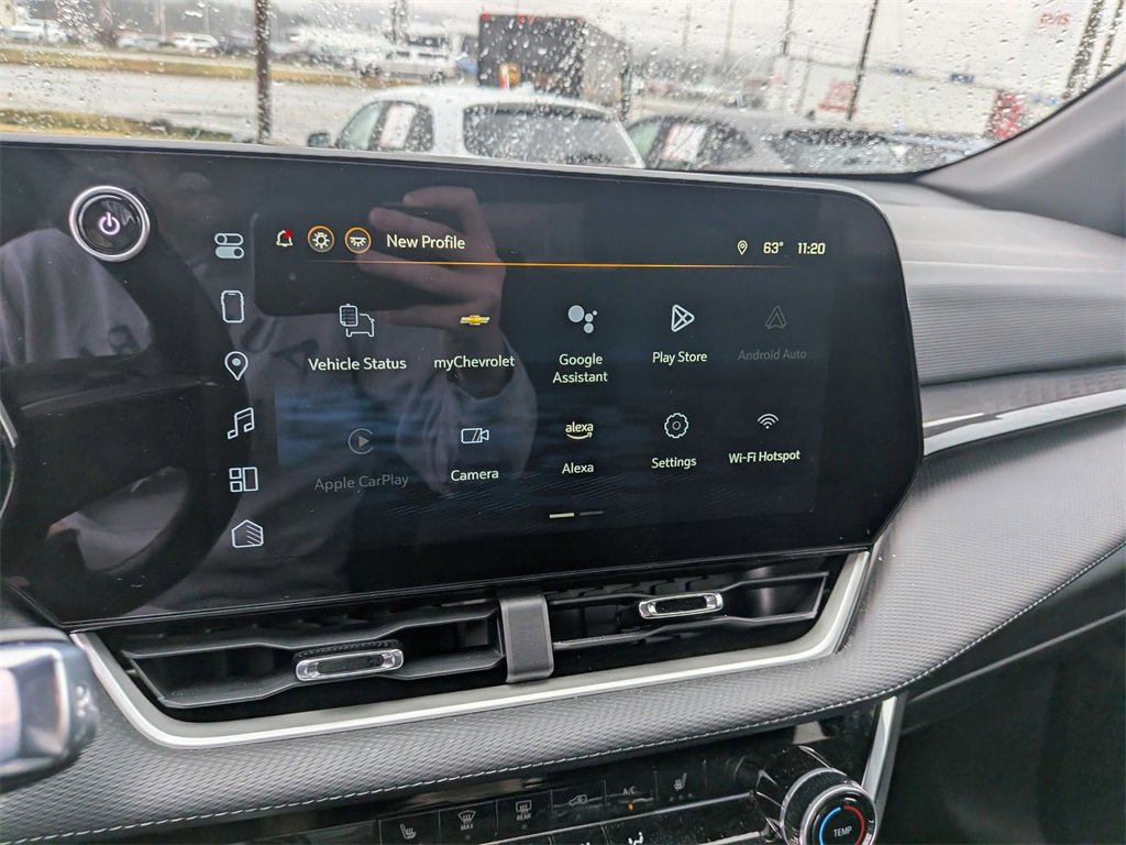 Used 2025 Chevrolet Equinox LT image 17