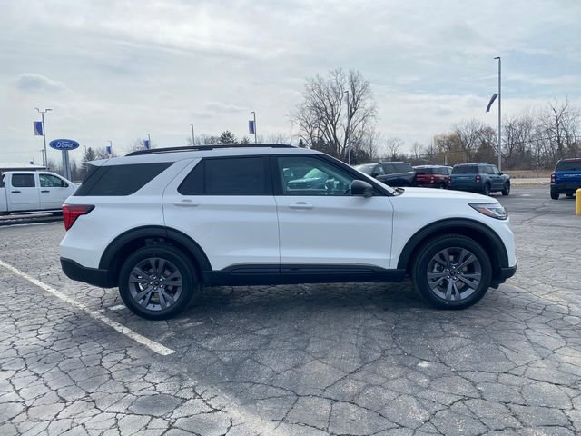 New 2026 Ford Explorer Active w/ Active Comfort Package image 8