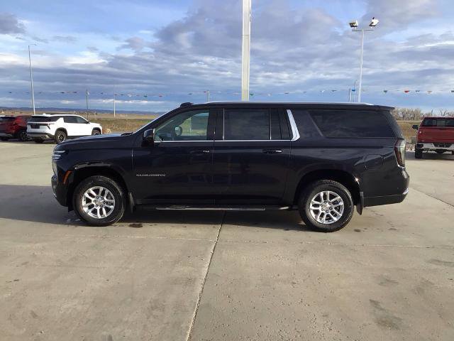 New 2026 Chevrolet Suburban LT image 2