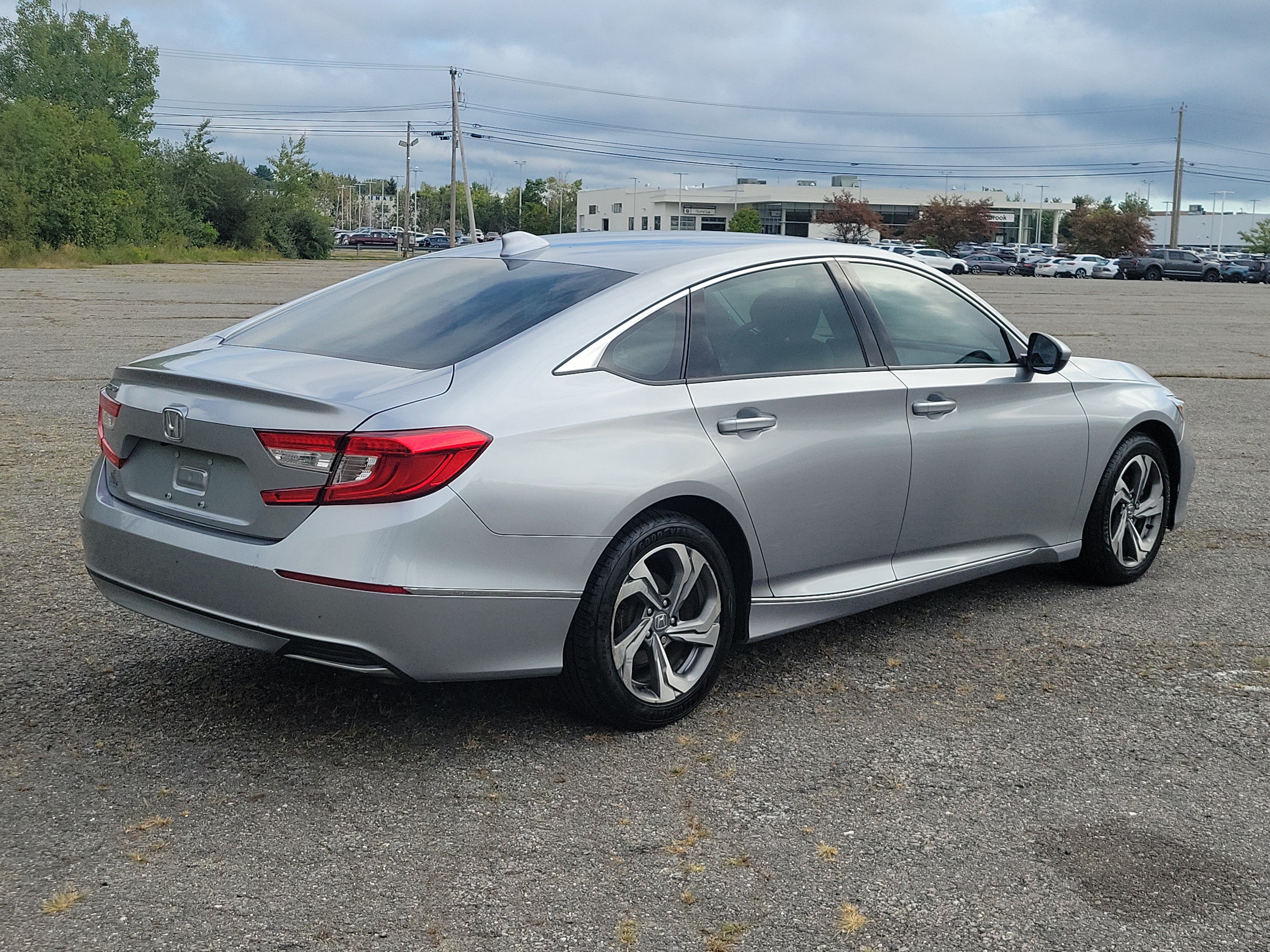 Used 2018 Honda Accord EX image 5