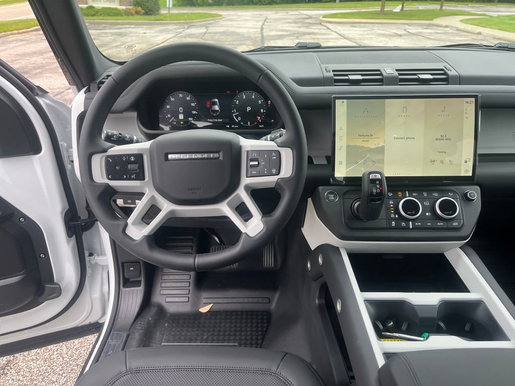 New 2026 Land Rover Defender 110 S AWD/4WD image 13