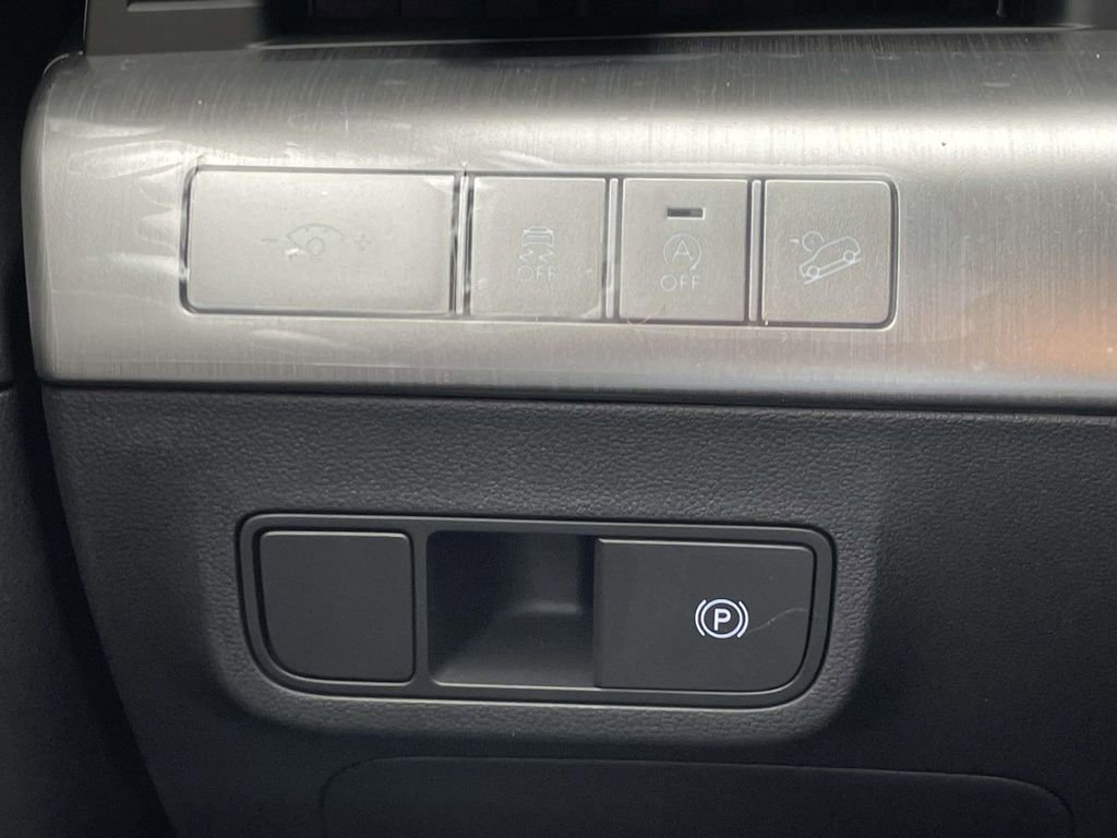 New 2026 Hyundai Kona SE image 17