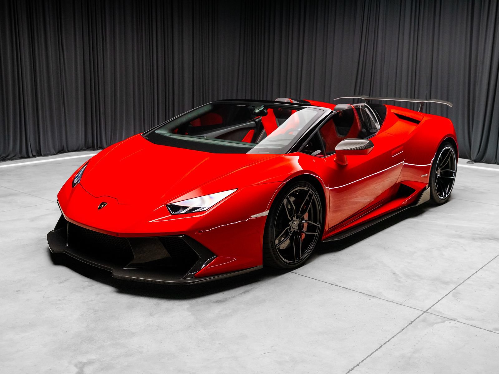 Used 2017 Lamborghini Huracan LP 610-4 AWD/4WD image 24