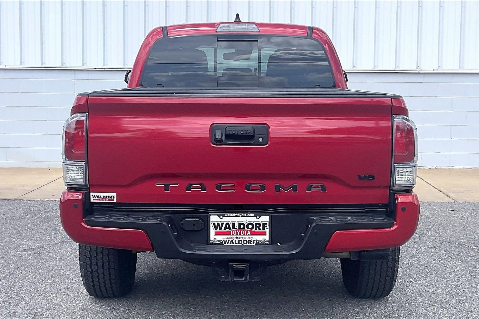 Used 2022 Toyota Tacoma TRD Off-Road w/ Technology Package AWD/4WD image 5