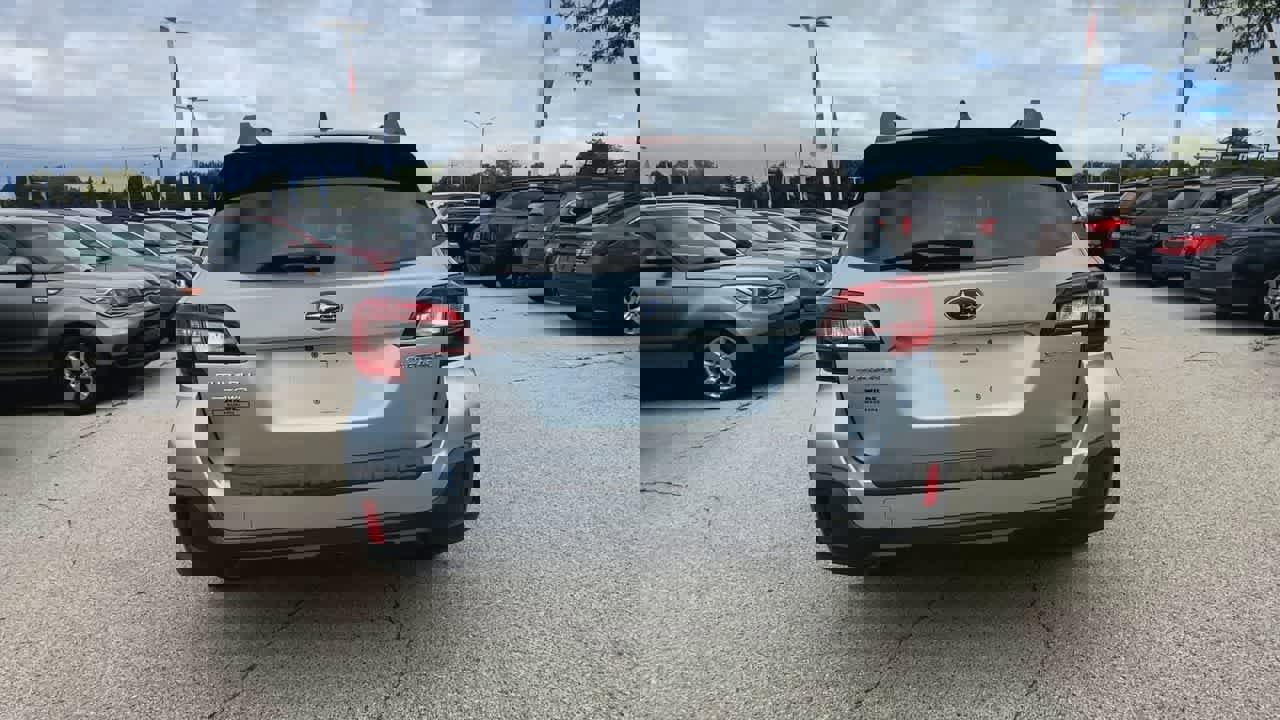 Used 2019 Subaru Outback 2.5i Premium image 7