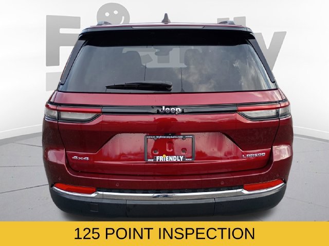Used 2023 Jeep Grand Cherokee Laredo AWD/4WD image 6