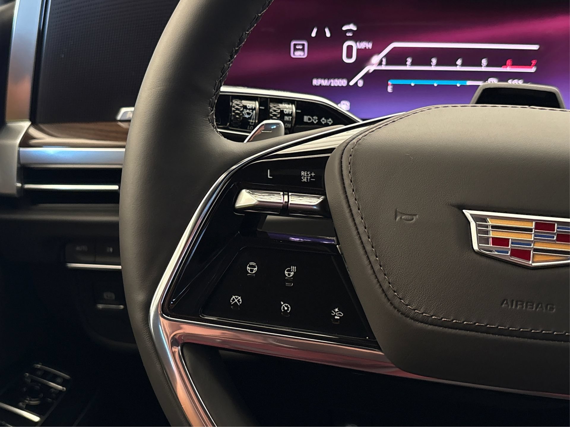 New 2026 Cadillac Escalade Platinum Sport AWD/4WD image 28