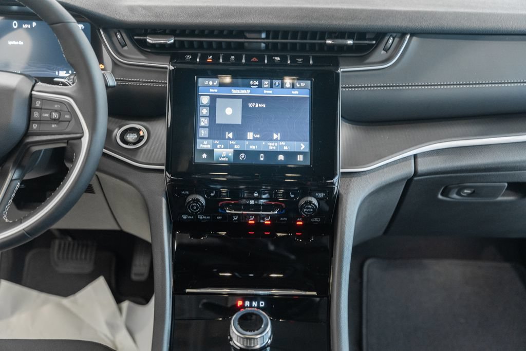 New 2026 Jeep Grand Cherokee L 4WD image 23