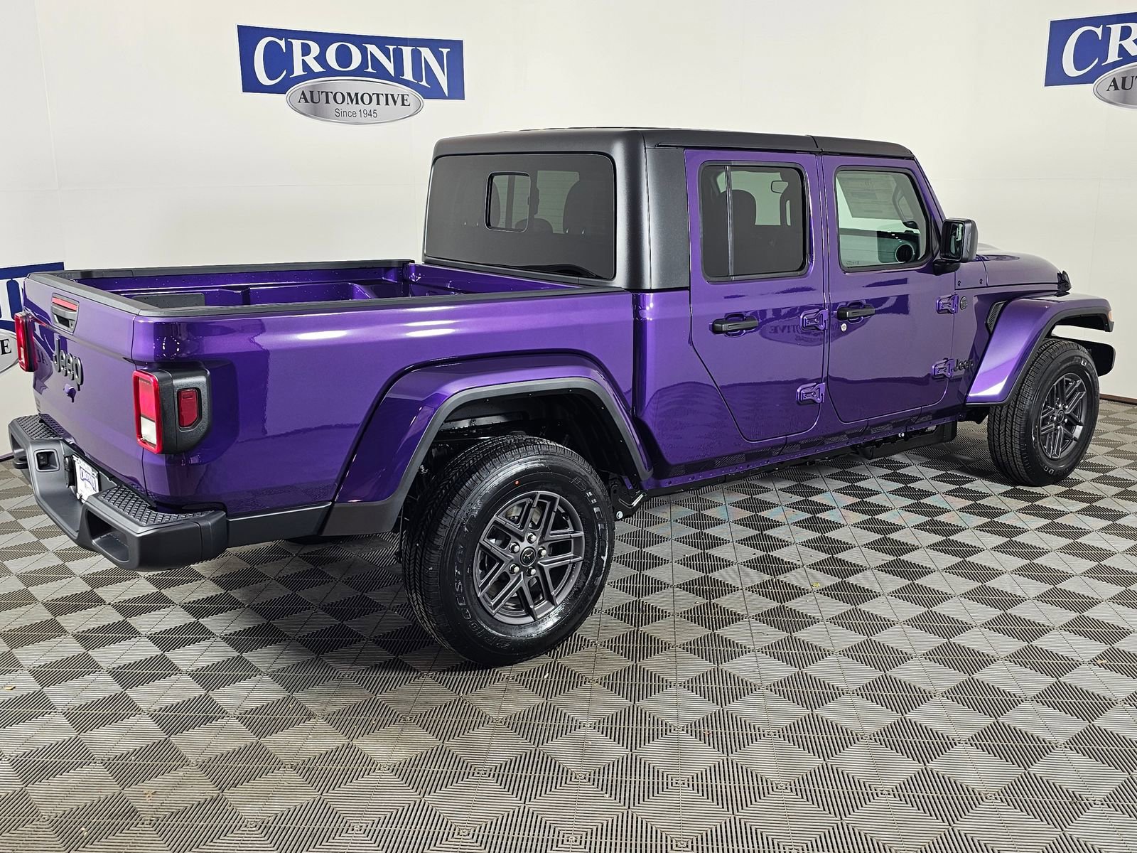 New 2026 Jeep Gladiator Sport AWD/4WD image 5