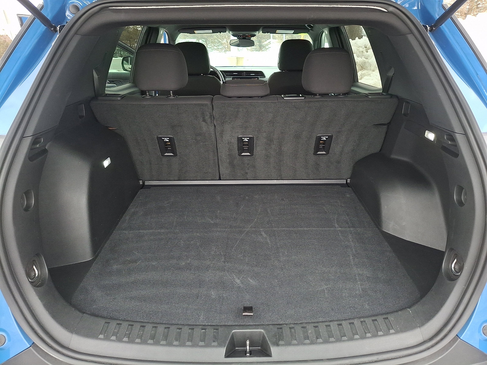 Used 2025 GMC Terrain Elevation image 28