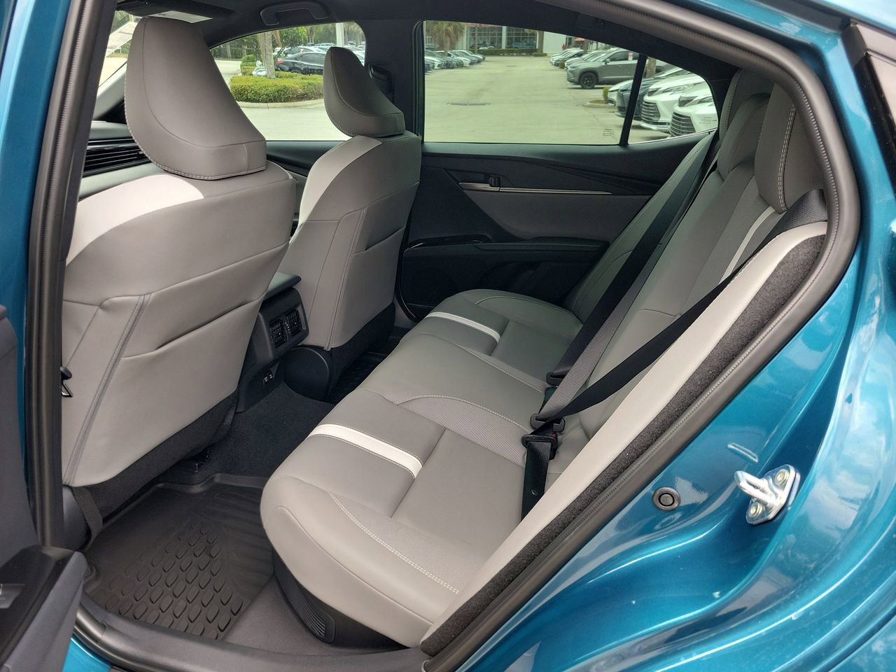 New 2026 Toyota Camry SE FWD image 11