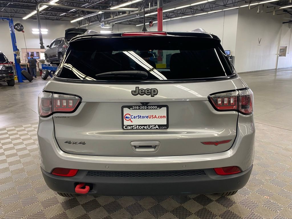 Used 2023 Jeep Compass Trailhawk image 9
